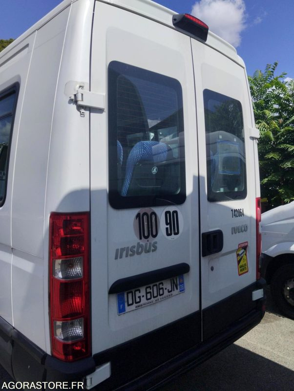 IVECO DAILY N°142064 - Väikebuss: pilt 4 IVECO DAILY N°142064 - Väikebuss: pilt 4