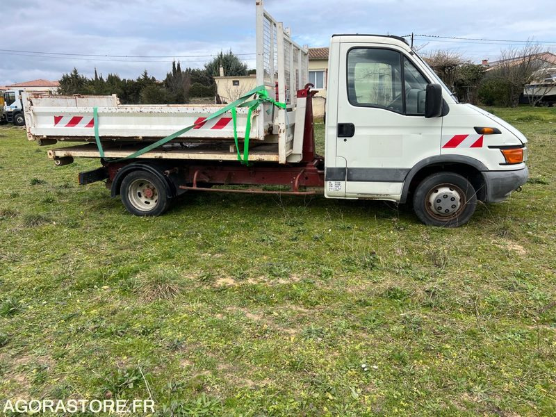 Iveco 35c10 polybenne - 226000km - 2002 - Tarbesõiduk kallur: pilt 3 Iveco 35c10 polybenne - 226000km - 2002 - Tarbesõiduk kallur: pilt 3