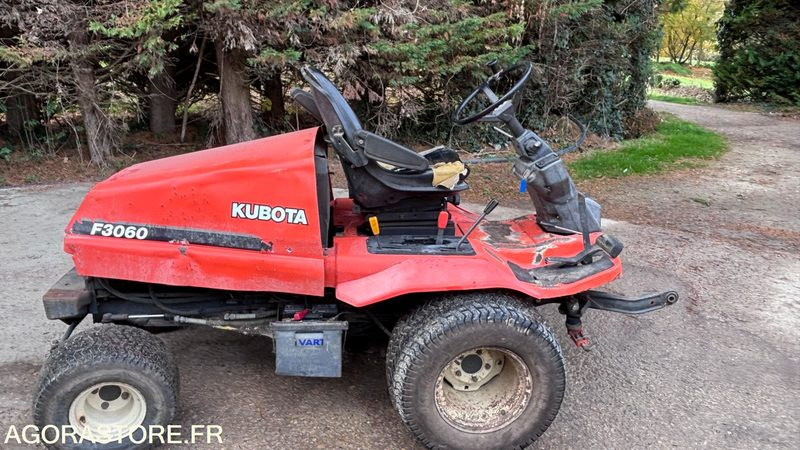 Kubota F3060 - Muruniiduk: pilt 1 Kubota F3060 - Muruniiduk: pilt 1