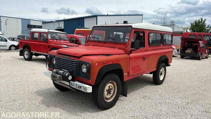 LAND ROVER DÉFENDER 110 - 67 933 Kms - 1999 - 8419 WM 74 - Maastur: pilt 1 LAND ROVER DÉFENDER 110 - 67 933 Kms - 1999 - 8419 WM 74 - Maastur: pilt 1