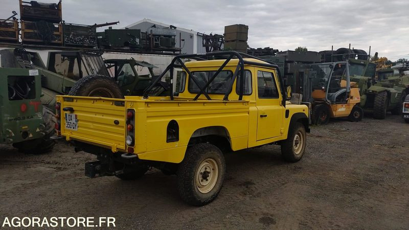 LAND ROVER DEFENDER - 2003 - 98879km - Auto: pilt 3 LAND ROVER DEFENDER - 2003 - 98879km - Auto: pilt 3