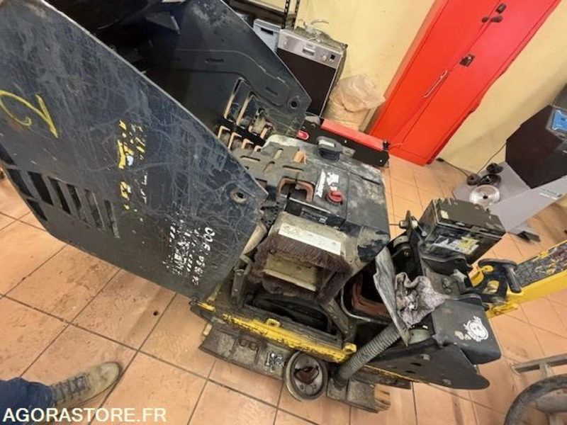 LOT DE 2 PLAQUES BOMAG BPR 60/65D/E ET BPR45/55D 2019 ET 2022 - Vibraatorplaat: pilt 4 LOT DE 2 PLAQUES BOMAG BPR 60/65D/E ET BPR45/55D 2019 ET 2022 - Vibraatorplaat: pilt 4
