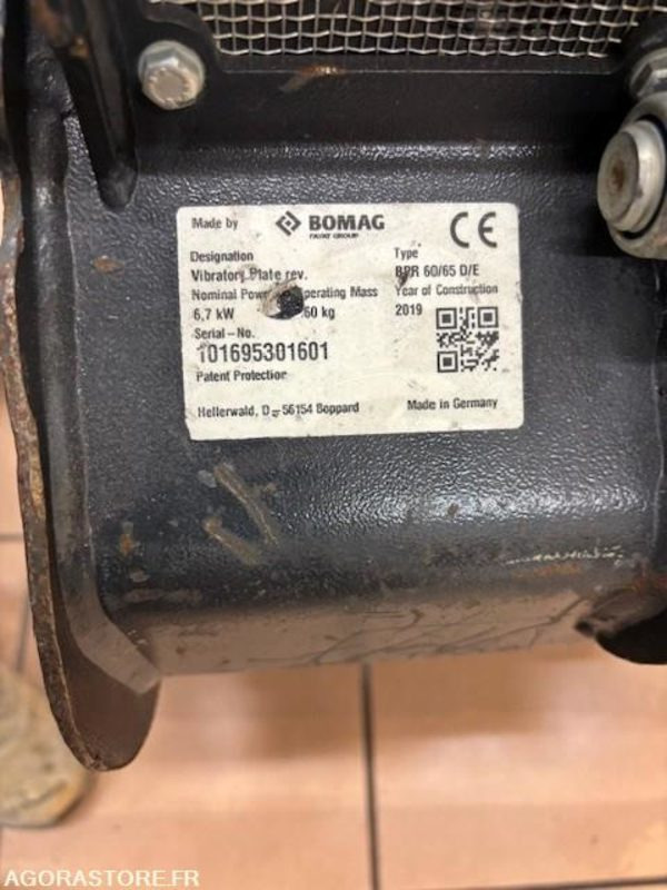 LOT DE 2 PLAQUES BOMAG BPR 60/65D/E ET BPR45/55D 2019 ET 2022 - Vibraatorplaat: pilt 1 LOT DE 2 PLAQUES BOMAG BPR 60/65D/E ET BPR45/55D 2019 ET 2022 - Vibraatorplaat: pilt 1