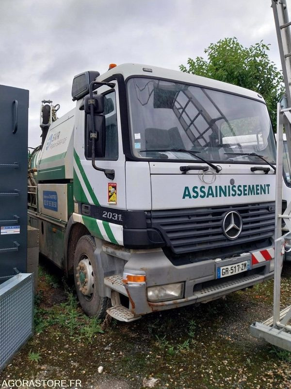 MERCEDES ACTROS 2031 Hydrocureur 2001 (475000KM) ROULANT Pb BV EXPORT UNIQUEMENT - Vaakumveok: pilt 1 MERCEDES ACTROS 2031 Hydrocureur 2001 (475000KM) ROULANT Pb BV EXPORT UNIQUEMENT - Vaakumveok: pilt 1