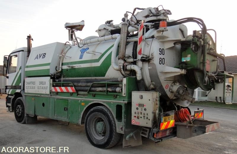 MERCEDES ACTROS 2031 Hydrocureur 2001 (475000KM) ROULANT Pb BV EXPORT UNIQUEMENT - Vaakumveok: pilt 3 MERCEDES ACTROS 2031 Hydrocureur 2001 (475000KM) ROULANT Pb BV EXPORT UNIQUEMENT - Vaakumveok: pilt 3
