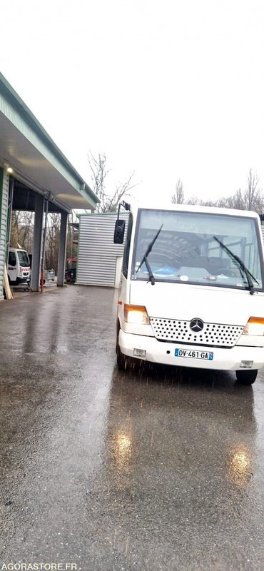 MINI-BUS MERCEDES VARIO - 127178 kms - 2000 - Väikebuss, Mikrobuss: pilt 1 MINI-BUS MERCEDES VARIO - 127178 kms - 2000 - Väikebuss, Mikrobuss: pilt 1