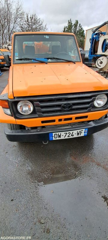 Maastur MINI COMBINE RIVARD/TOYOTA 2002 DW724WF (VENTE UNIQUEMENT EXPORT): pilt 8