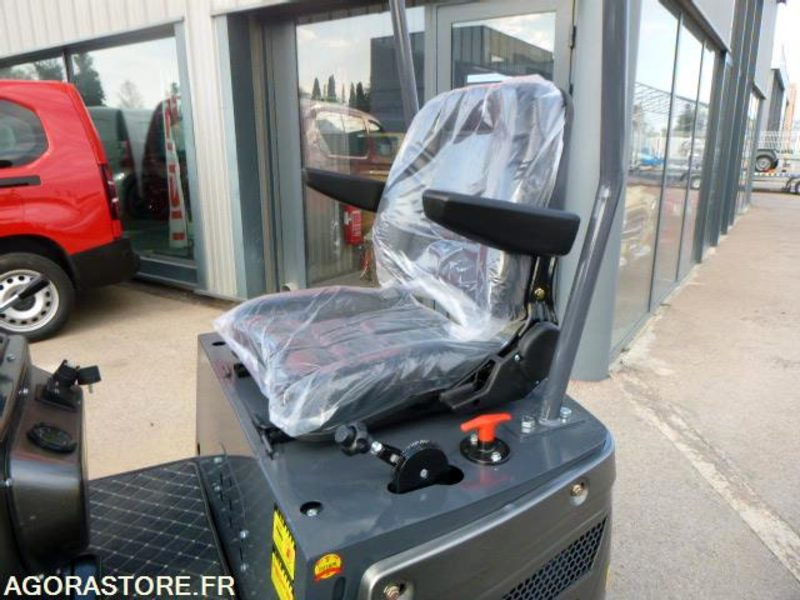 Ekskavaator MINIPELLE NEUVE YCW 1T5 EURO5 - 2025 + 3 godets: pilt 8