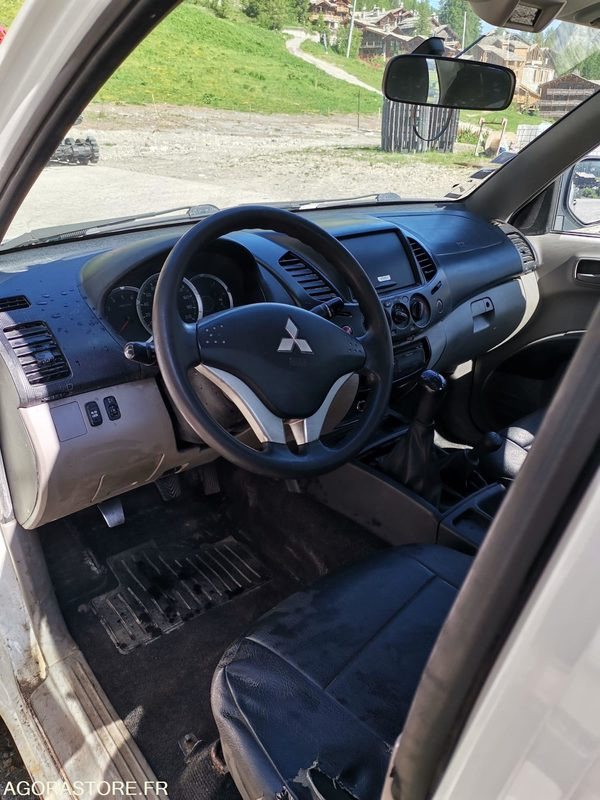 MITSUBISHI L200 - Pikap: pilt 4 MITSUBISHI L200 - Pikap: pilt 4