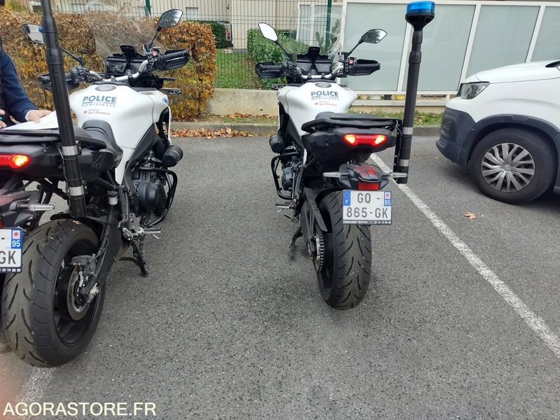 MOTO YAMAHA POLICE MUNICIPALE - Mootorratas: pilt 3 MOTO YAMAHA POLICE MUNICIPALE - Mootorratas: pilt 3