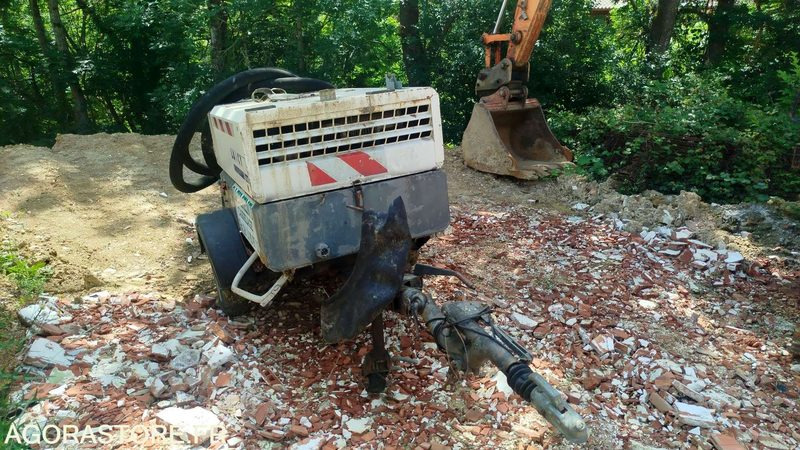 Machine a chape Lancy - TM2500 - 2385heures - Statsionaarne betoonipump: pilt 1 Machine a chape Lancy - TM2500 - 2385heures - Statsionaarne betoonipump: pilt 1