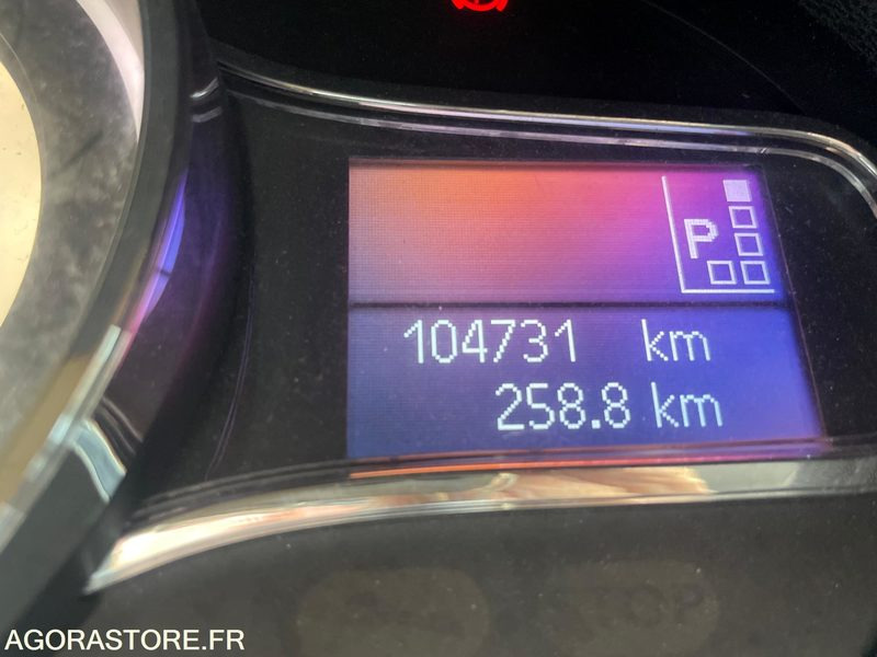 Megane III Phase 3 Estate 1.5 dCi 110 cv BVA DN561LX - Universaal: pilt 5 Megane III Phase 3 Estate 1.5 dCi 110 cv BVA DN561LX - Universaal: pilt 5