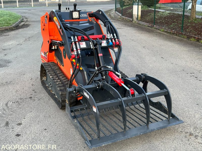 Mini chargeur porte outils SV25H moteur 25cv kubota - Laadur: pilt 1 Mini chargeur porte outils SV25H moteur 25cv kubota - Laadur: pilt 1