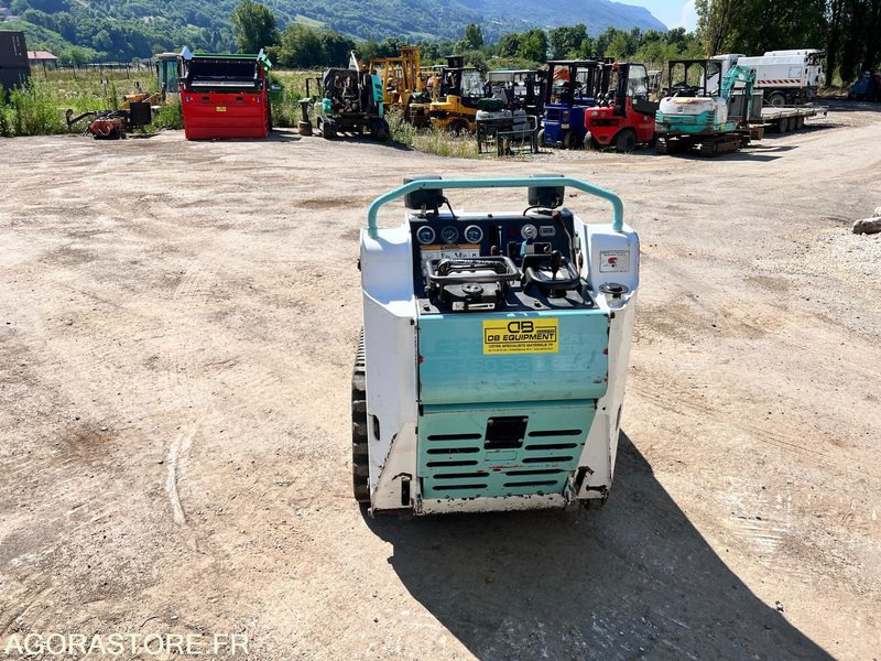 Mini-chargeuseà chenilles Bobcat MT55 - Kompaktroomiklaadur: pilt 3 Mini-chargeuseà chenilles Bobcat MT55 - Kompaktroomiklaadur: pilt 3
