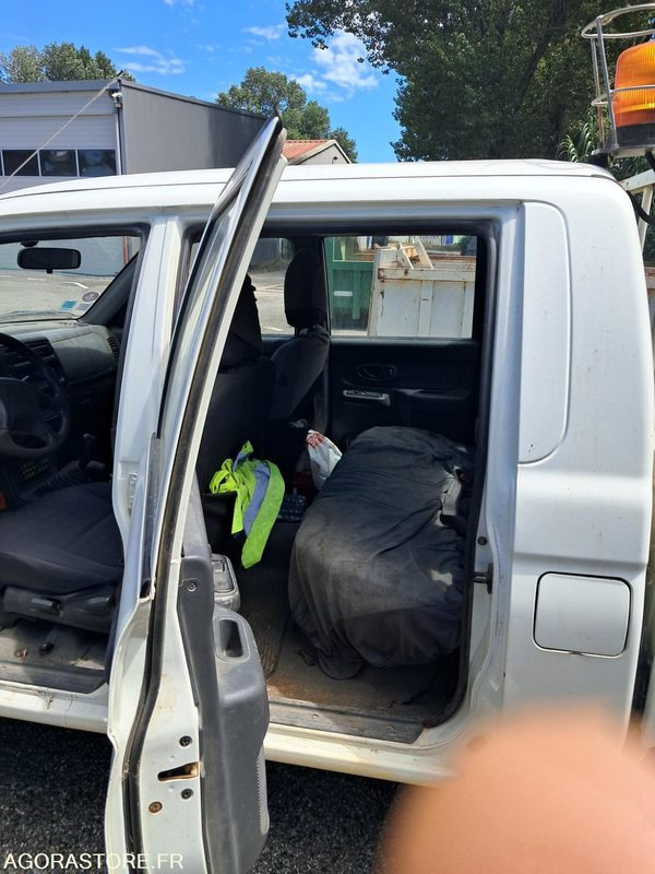 PICK UP MITSUBICHI L 200 - Muu seadmestik: pilt 4 PICK UP MITSUBICHI L 200 - Muu seadmestik: pilt 4