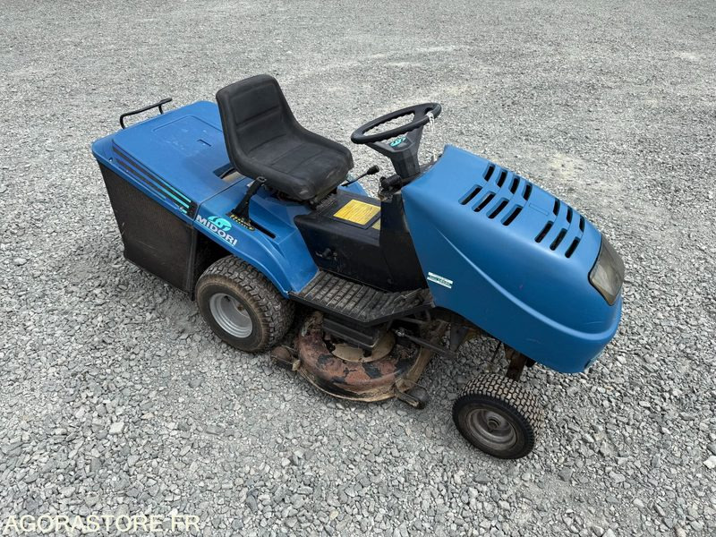 Tracteur tondeuse midori 102cm - Muu seadmestik: pilt 3 Tracteur tondeuse midori 102cm - Muu seadmestik: pilt 3