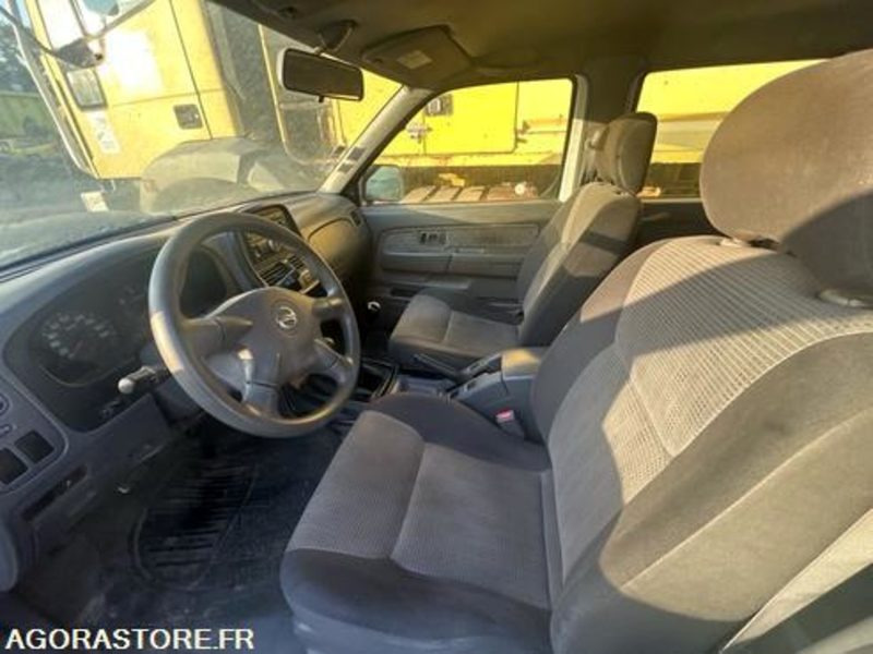 NISSAN KING-CAB - 2010 - 218034km - AZ254QR - Pikap: pilt 4 NISSAN KING-CAB - 2010 - 218034km - AZ254QR - Pikap: pilt 4