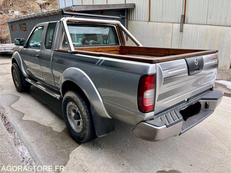 NISSAN NAVARA 4X4 83500 KMS 2003 - Auto: pilt 2 NISSAN NAVARA 4X4 83500 KMS 2003 - Auto: pilt 2