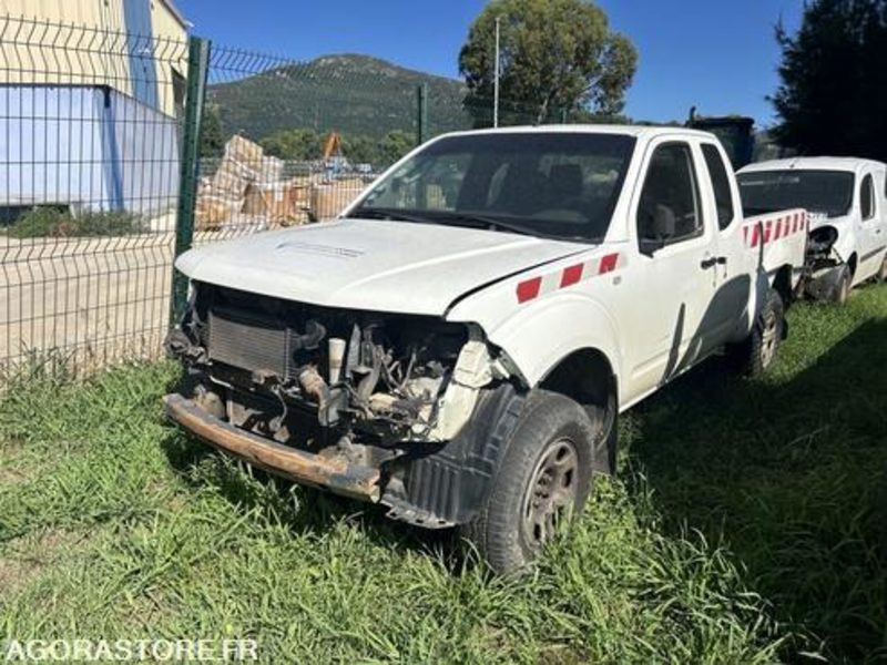 NISSAN NAVARRA - 2008 - 173581KM - 3389HN2B - Pikap: pilt 3 NISSAN NAVARRA - 2008 - 173581KM - 3389HN2B - Pikap: pilt 3