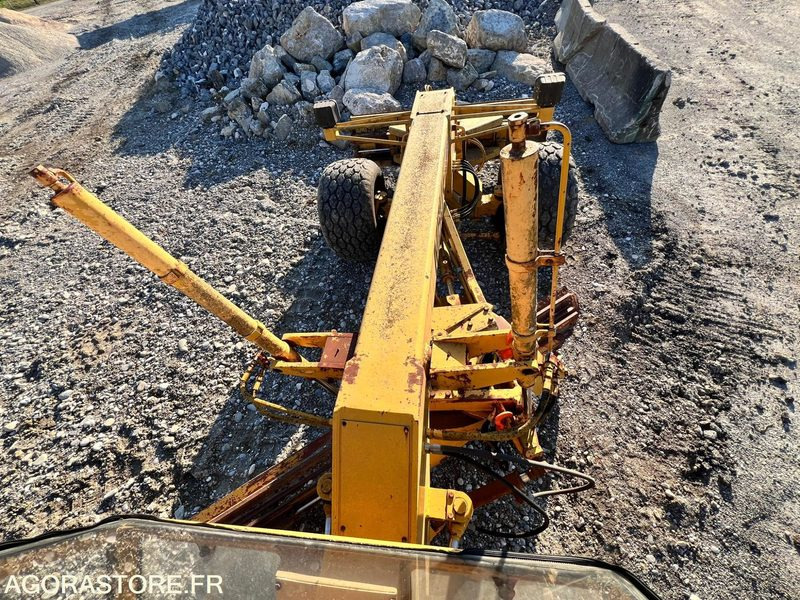 NIVELEUSE MBU G50A 7T - 1990 / 6892 HEURES - Teehöövel: pilt 4 NIVELEUSE MBU G50A 7T - 1990 / 6892 HEURES - Teehöövel: pilt 4