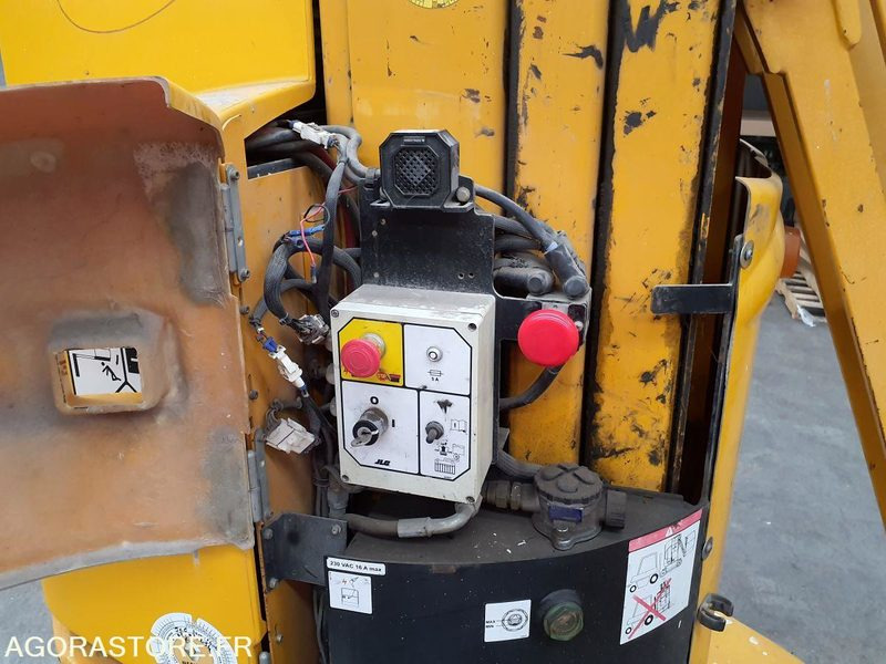 Nacelles à mât vertical GROVE TOUCAN 861 - Platvorm: pilt 3 Nacelles à mât vertical GROVE TOUCAN 861 - Platvorm: pilt 3