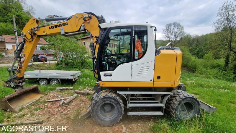 PELLE A PNEUS A912 COMPACT 2 godets - LIEBHERR - 2019 - 2820h - Ekskavaator: pilt 1 PELLE A PNEUS A912 COMPACT 2 godets - LIEBHERR - 2019 - 2820h - Ekskavaator: pilt 1