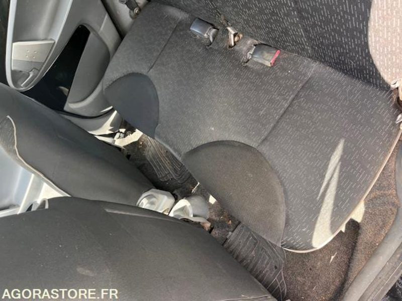 PEUGEOT 107 1.4 HDI TRENDY - Auto: pilt 4 PEUGEOT 107 1.4 HDI TRENDY - Auto: pilt 4