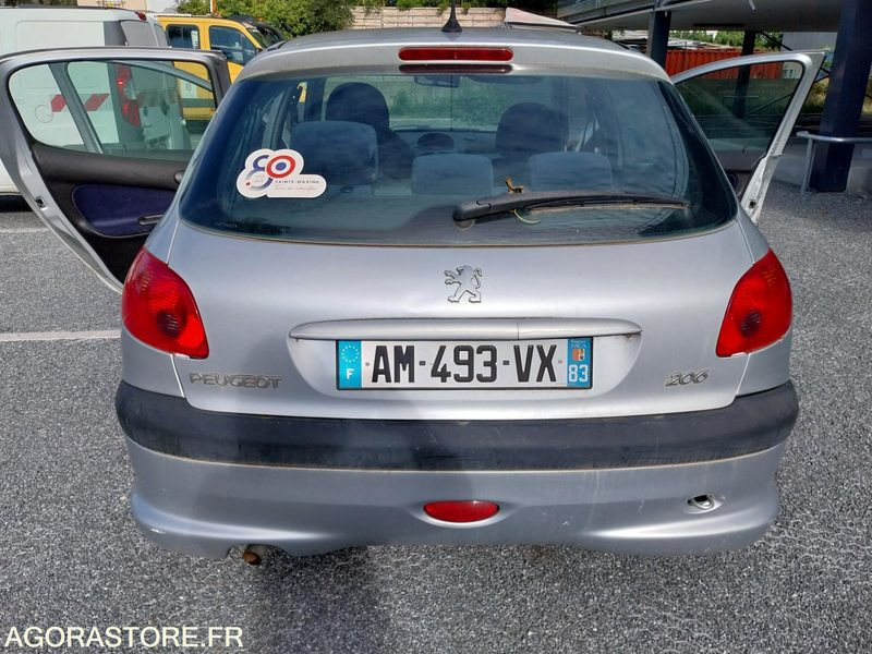 PEUGEOT 206 175742 kms 2004 - Auto: pilt 4 PEUGEOT 206 175742 kms 2004 - Auto: pilt 4