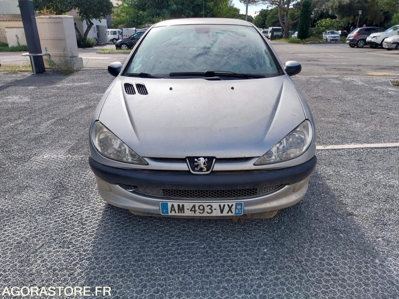 PEUGEOT 206 175742 kms 2004 - Auto: pilt 3 PEUGEOT 206 175742 kms 2004 - Auto: pilt 3