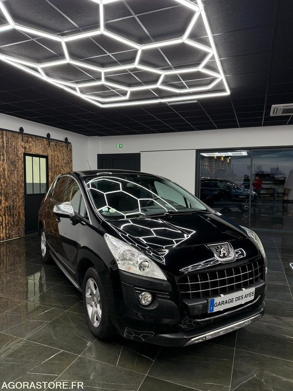 PEUGEOT 3008 1.6L HDI 115CH CROSSWAY - Maastur: pilt 2 PEUGEOT 3008 1.6L HDI 115CH CROSSWAY - Maastur: pilt 2