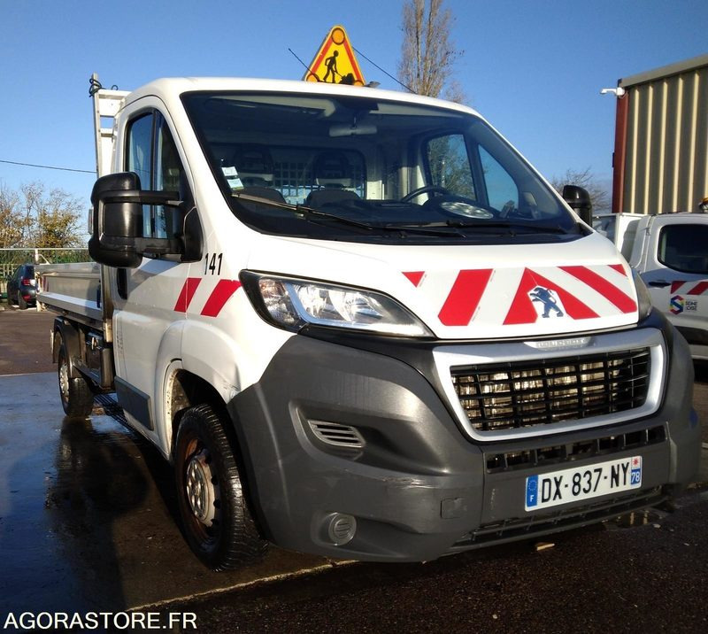 PEUGEOT BOXER benne basculante - 2015 - 112006 km - GAZOLE - Tarbesõiduk kallur: pilt 2 PEUGEOT BOXER benne basculante - 2015 - 112006 km - GAZOLE - Tarbesõiduk kallur: pilt 2