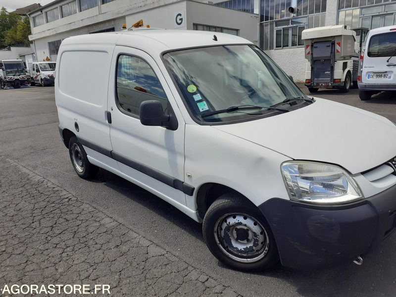 PEUGEOT PARTNER ESSENCE 75CV - Väike kaubik: pilt 1 PEUGEOT PARTNER ESSENCE 75CV - Väike kaubik: pilt 1