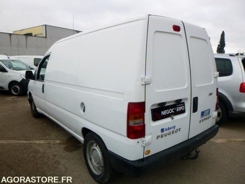 PEUGEOT expert frigorifique - 2003 - 96 210km - BON ETAT - Väike kaubik: pilt 4 PEUGEOT expert frigorifique - 2003 - 96 210km - BON ETAT - Väike kaubik: pilt 4
