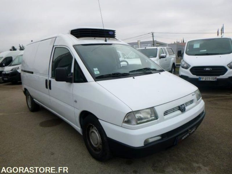 PEUGEOT expert frigorifique - 2003 - 96 210km - BON ETAT - Väike kaubik: pilt 1 PEUGEOT expert frigorifique - 2003 - 96 210km - BON ETAT - Väike kaubik: pilt 1