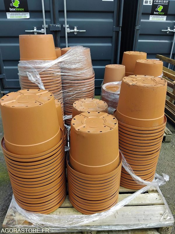 POTS DECORS EN PLASTIQUE - Aiaseadmed: pilt 1 POTS DECORS EN PLASTIQUE - Aiaseadmed: pilt 1
