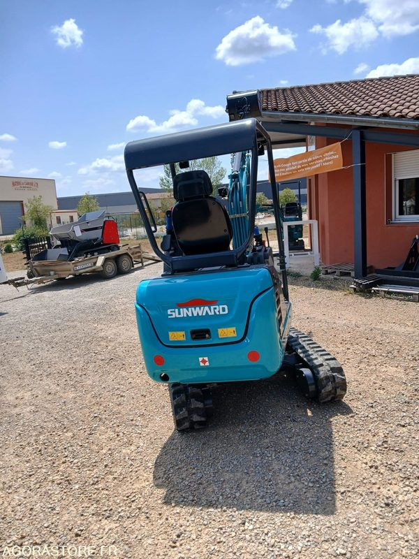 Pelle SUNWARD SWE20F canopy Neuve - Miniekskavaator: pilt 4 Pelle SUNWARD SWE20F canopy Neuve - Miniekskavaator: pilt 4