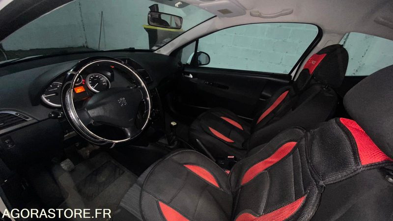 Peugeot 207 AFFAIRE 1.4 HDI 70 CV DERIV VP 233 220km 2010 - Auto: pilt 5 Peugeot 207 AFFAIRE 1.4 HDI 70 CV DERIV VP 233 220km 2010 - Auto: pilt 5