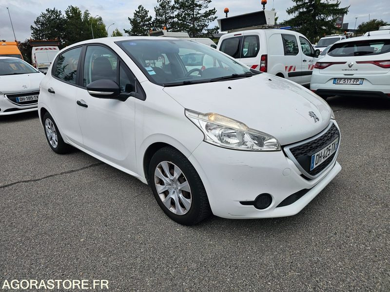 Peugeot 208 - 2014 - 134673km - DH425TX - Auto: pilt 2 Peugeot 208 - 2014 - 134673km - DH425TX - Auto: pilt 2