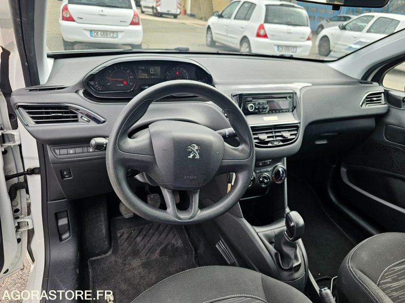 Peugeot 208 - 2014 - 134673km - DH425TX - Auto: pilt 5 Peugeot 208 - 2014 - 134673km - DH425TX - Auto: pilt 5