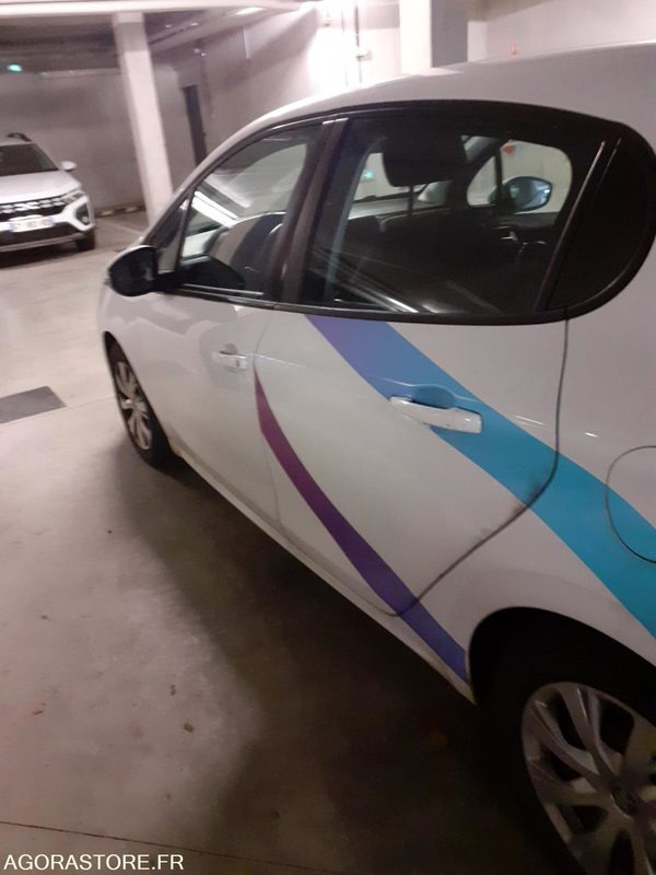 Peugeot 208 - 2016 - 225495 kms - Auto: pilt 3 Peugeot 208 - 2016 - 225495 kms - Auto: pilt 3