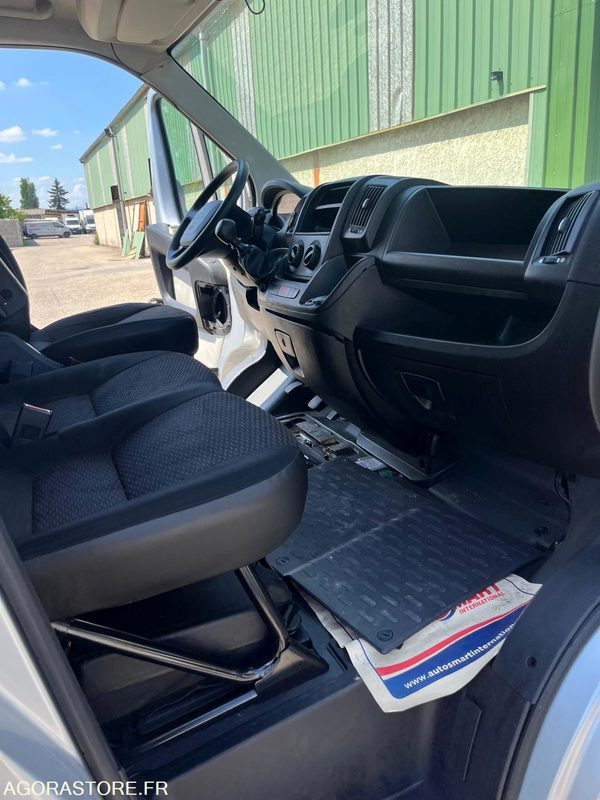 Peugeot Boxer L1H2 330 L1H1 2L Bluehdi - 2017 - 139 950km - Tarbesõiduk külmik: pilt 5 Peugeot Boxer L1H2 330 L1H1 2L Bluehdi - 2017 - 139 950km - Tarbesõiduk külmik: pilt 5
