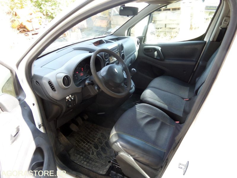 Peugeot Partner -2011 - 182000km (BW-168-WR) - Väike kaubik: pilt 1 Peugeot Partner -2011 - 182000km (BW-168-WR) - Väike kaubik: pilt 1
