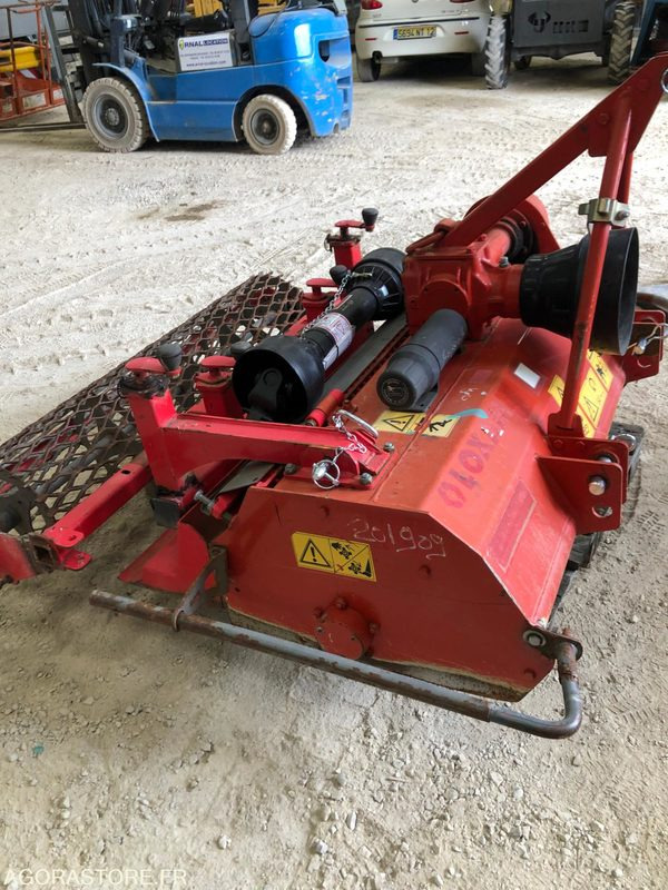 Enfouisseur de pierres DAIRON RD100NIV pour micro tracteur 22-35CV - Põllutööseade: pilt 4 Enfouisseur de pierres DAIRON RD100NIV pour micro tracteur 22-35CV - Põllutööseade: pilt 4