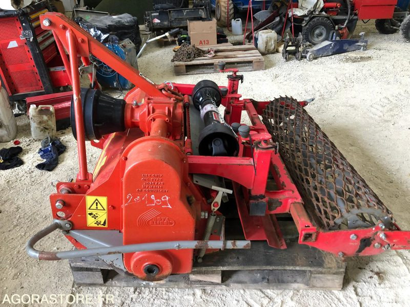 Enfouisseur de pierres DAIRON RD100NIV pour micro tracteur 22-35CV - Põllutööseade: pilt 1 Enfouisseur de pierres DAIRON RD100NIV pour micro tracteur 22-35CV - Põllutööseade: pilt 1