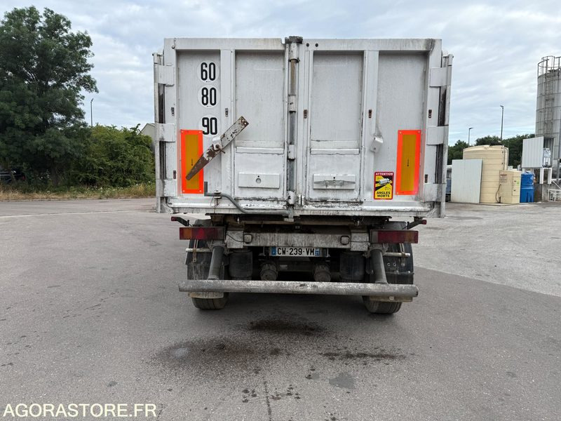 SEMI BENNE GENERAL TRAILERS - ALU - 3 ESSIEUX - 2004 (M60130) - Poolhaagis: pilt 3 SEMI BENNE GENERAL TRAILERS - ALU - 3 ESSIEUX - 2004 (M60130) - Poolhaagis: pilt 3