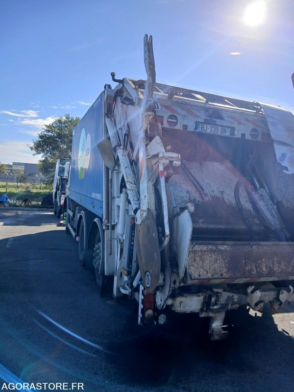 RENAULT 26T/BOM - FJ739BN - Prügiauto: pilt 3 RENAULT 26T/BOM - FJ739BN - Prügiauto: pilt 3