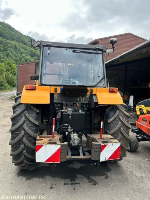 RENAULT CERES 95X - Traktor: pilt 2 RENAULT CERES 95X - Traktor: pilt 2