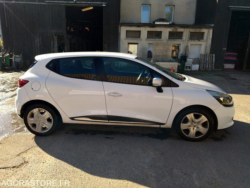 RENAULT CLIO DE 2013 AVEC 258818 KM - Auto: pilt 2 RENAULT CLIO DE 2013 AVEC 258818 KM - Auto: pilt 2