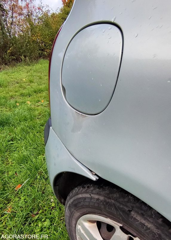 RENAULT CLIO II - Auto: pilt 3 RENAULT CLIO II - Auto: pilt 3