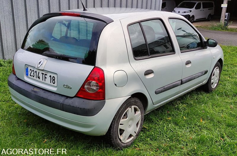 RENAULT CLIO II - Auto: pilt 1 RENAULT CLIO II - Auto: pilt 1
